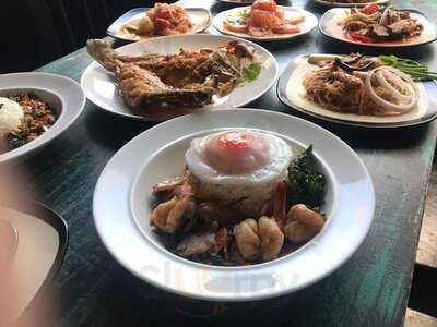 ศาลาแดร๊ง คาเฟ่