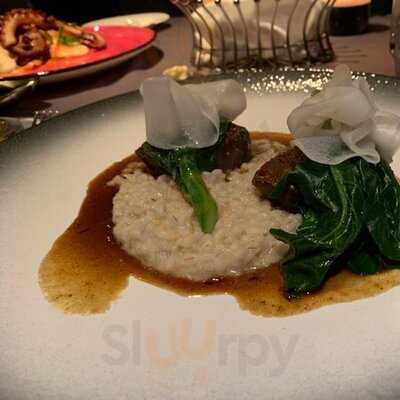 Big Fish Bar & Bistro