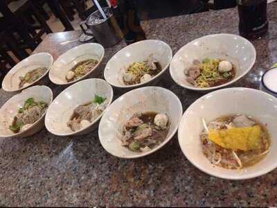 ก๋วยเตี๋ยวเรือพระนคร