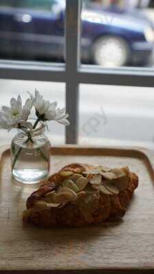 เชิญคาเฟ่