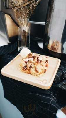 เชิญคาเฟ่