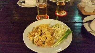 Zone Restaurant And Pub