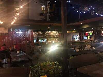 Zone Restaurant And Pub