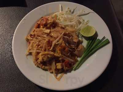 Zone Restaurant And Pub