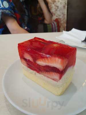 เกรฮาวด์ คาเฟ่ สาขา เดอะคริสตัล