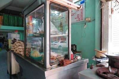 ร้านอาหาร หูฉลามไต๋ตง