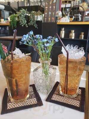 Ar Rai Wah Music & Restaurant