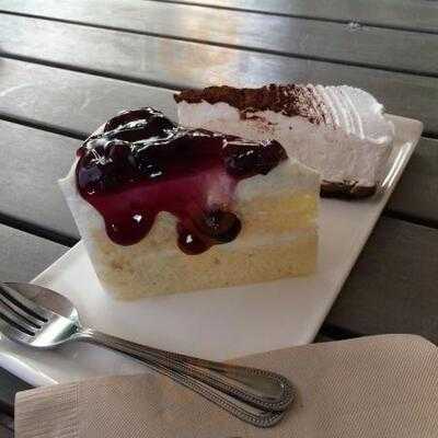 Treat Cafe & Hangout