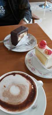 ประจักษ์เบเกอรี่