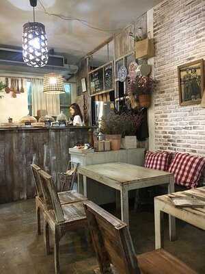 Wood Cafe