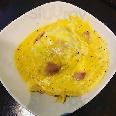 โรงนา คาเฟ่