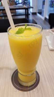 ห้องอาหาร สีฟ้า