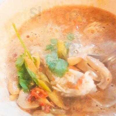 ไตรพรโภชนา