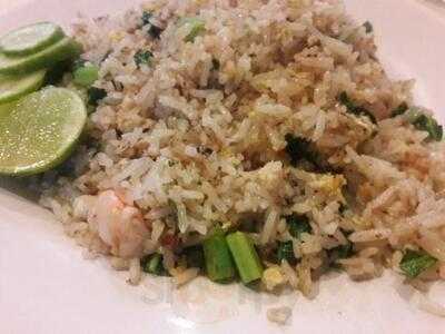 ไตรพรโภชนา