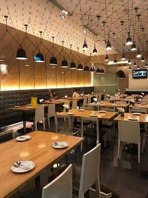 Laem Cha-roen Seafood