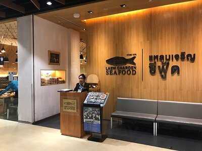 Laem Cha-roen Seafood