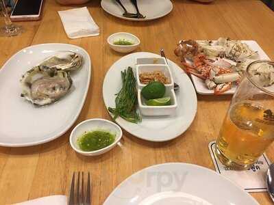 Laem Cha-roen Seafood