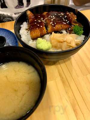 ฟูจิซังคาเฟ่ ซูชิ สาขาดุสิต