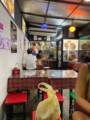 หลากเส้นหลายรส