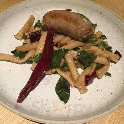 Taper Restaurant And Bar