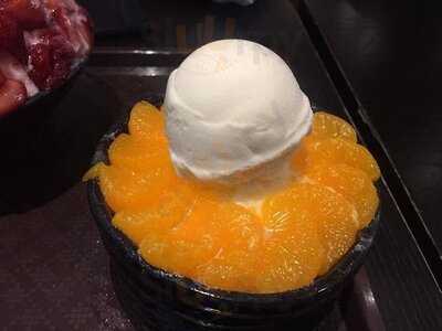 Hollys Coffee - Mbk Center