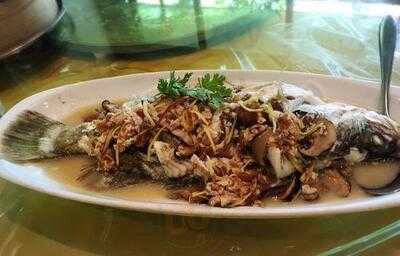 เจดการ์เด้นไชนีสซีฟู้ดเรสเตอรองท์