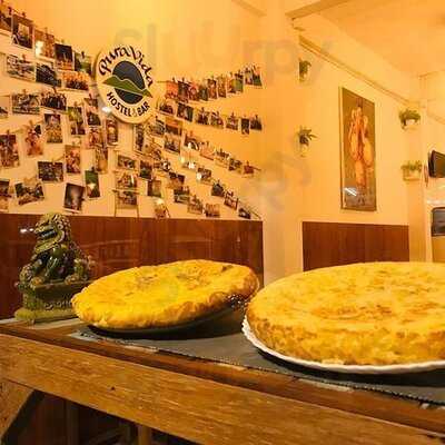 Pura Vida Hostel & Bar