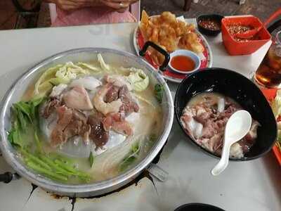 หมูกระทะเฮงเฮงเฮง ตรอกจันทน์