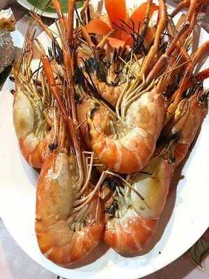 ร้านอาหาร อิ่มปลาเผา