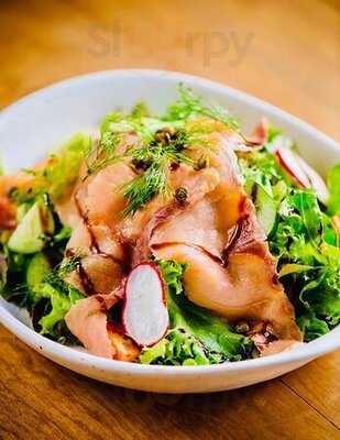 Damn Licious Cafe & Bistro