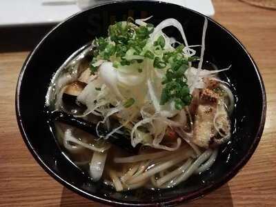 คุริยะ โรคุ