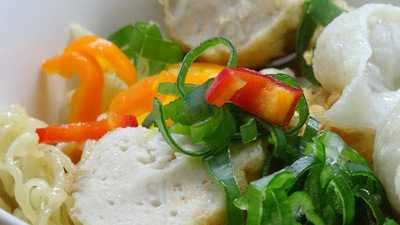 ก๋วยเตี๋ยวลูกชิ้นปลาเจริญกรุง 18