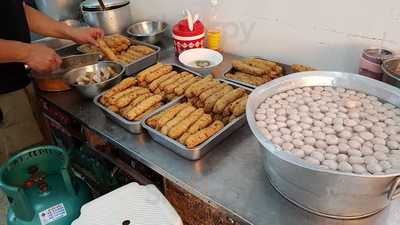 ก๋วยเตี๋ยวลูกชิ้นปลาเจริญกรุง 18