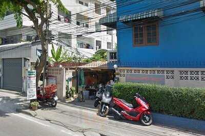 ขนมแป้งสิบ “คุณกบ”