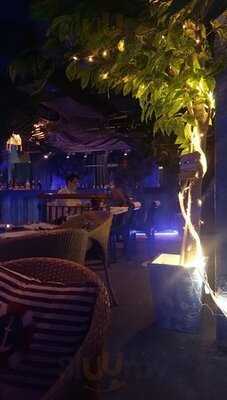 Seamet Seafood Grills And Bar