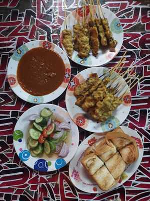 หมูสะเต๊ะ สวนมะลิซอย 3