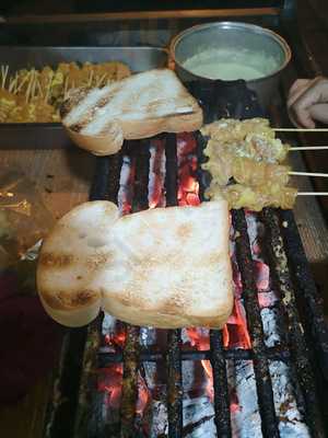 หมูสะเต๊ะ สวนมะลิซอย 3