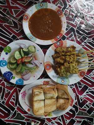 หมูสะเต๊ะ สวนมะลิซอย 3