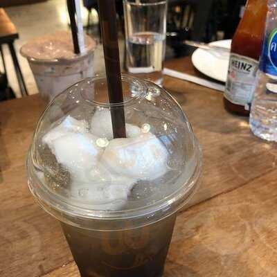 บัทเทอรี่ คาเฟ่