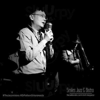 Smiles Jazz & Bistro