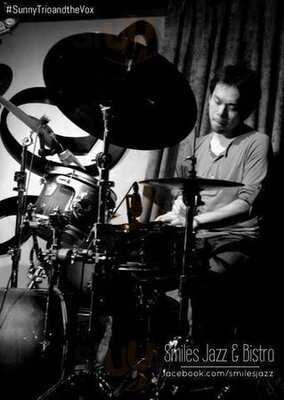 Smiles Jazz & Bistro