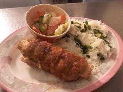 ร้านอาหาร แหนมเนืองป้าเก๋