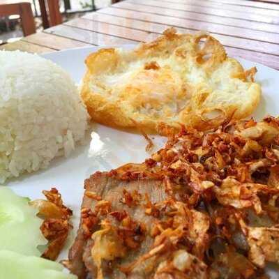 ร้านอาหาร ฐิตารีย์