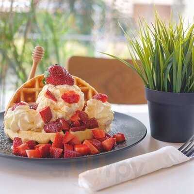 Uncle Jo Cafe And Roof Bar