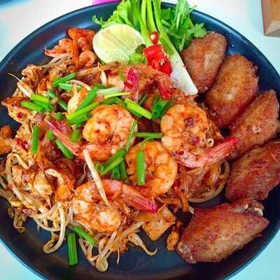 Uncle Jo Cafe And Roof Bar