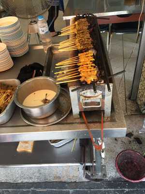 ร้านก๋วยเตี๋ยวเนื้อวัดดงมูลเหล็ก