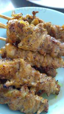 ร้านก๋วยเตี๋ยวเนื้อวัดดงมูลเหล็ก