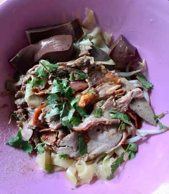 ก๋วยเตี๋ยวเป็ดย่าง บางลำภู( เจ้าเก่า)