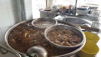 ก๋วยเตี๋ยวเนื้อเพิ่มพูน