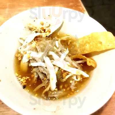 ตำหนักก๋วยเตี๋ยวเรือ